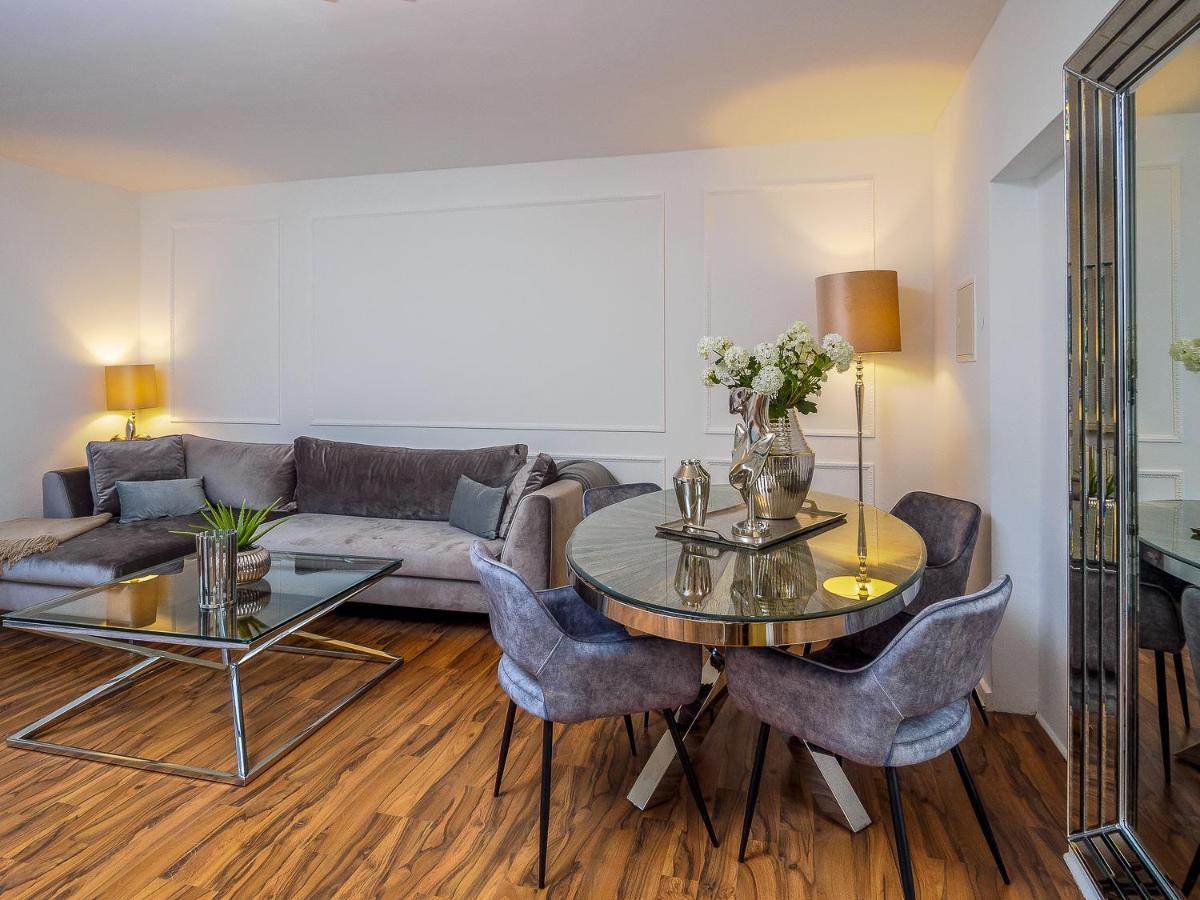 Gemuetliche & Individuelle Ferienwohnungen In Krefeld - Junik Apartments Exterior photo